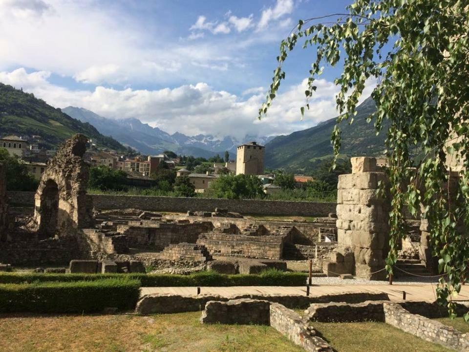 Al Teatro Romano - Cir 0343 Aosta Kültér fotó